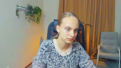 AmiraBeute live from United States