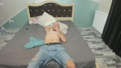 Argantely69_ live from United Kingdom