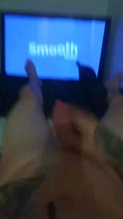 DanWillShock live from United Kingdom