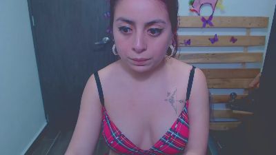 Danna_zv live from Colombia