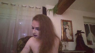 Dark_luxury live from France