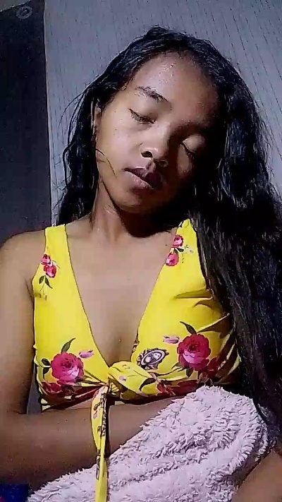 Elisah7 live from Madagascar