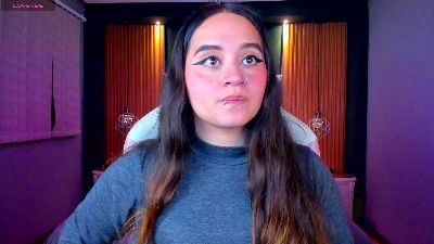 Emmajones9 live from Colombia
