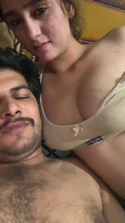 Hotexei live from Pakistan