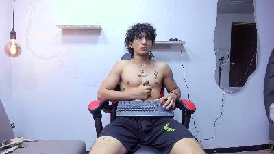 JackTylor live from Colombia