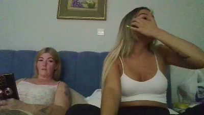 JessieMillerX live from United Kingdom