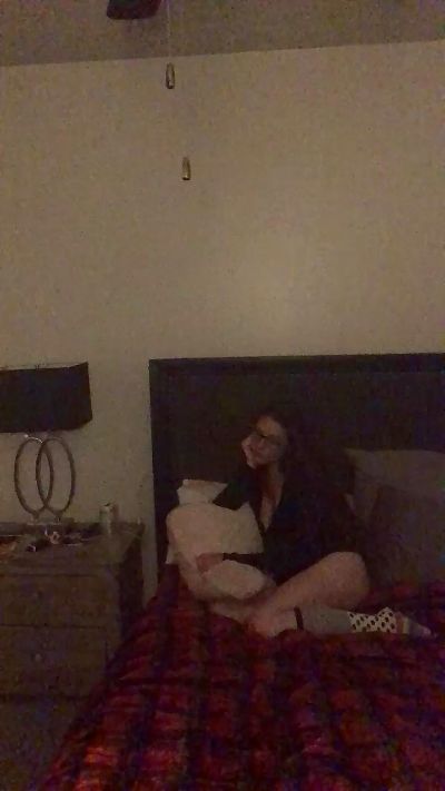 Juicymarie90 live from United States