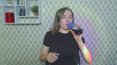 JuliLa_ live from United States