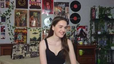 KimberKinne live from United Arab Emirates