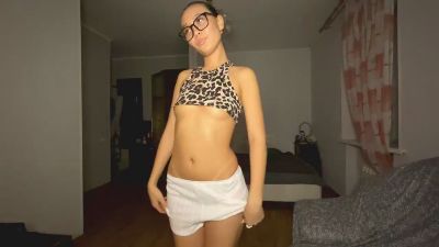 LacySampilo live from France
