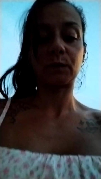 Lauraxxsteen live from Spain