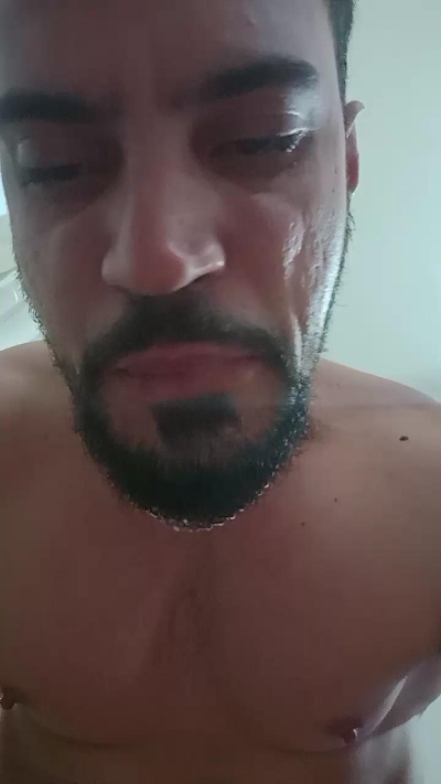 Leobitencourt live from Brazil