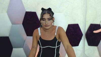 LiaCossio01 live from Colombia