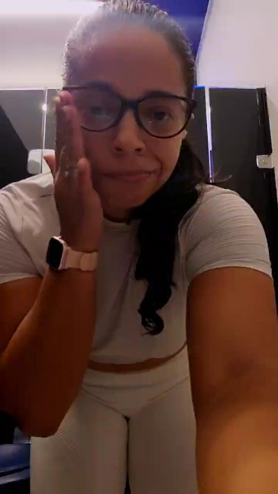 LollaBunny26 live from Brazil