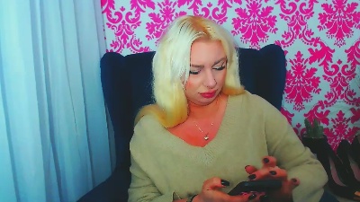 LuxuriaBabe live from Germany