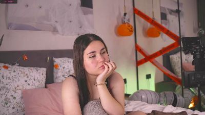 MariamDubaldi live from France