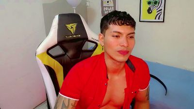Maynow_666 live from Colombia