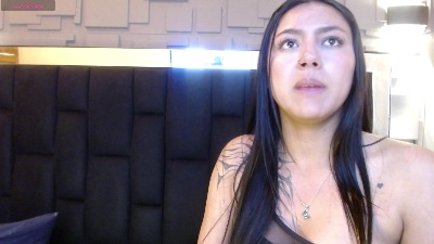 Megara_25 live from United States