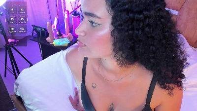 MiaRow live from Italy
