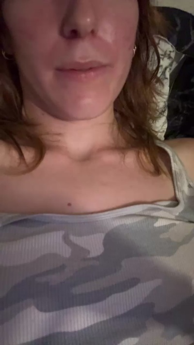 MickieGirll live from United States