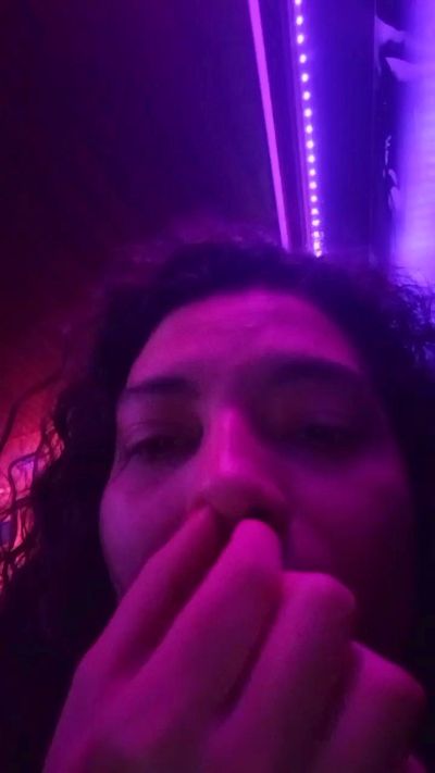 Morenamil000 live from Portugal