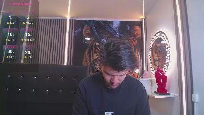 NickJuniorr live from Colombia