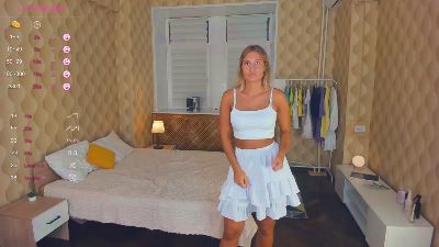 RexanneBunton live from Romania