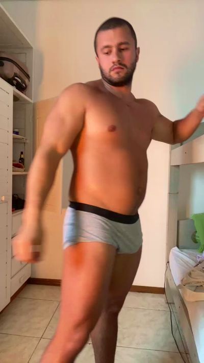 Romaninhoo live from Brazil