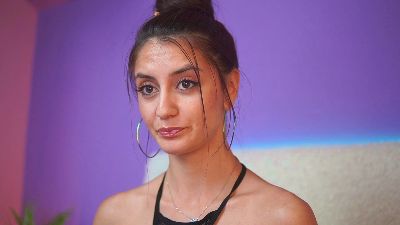 SabrinaHope live from Romania