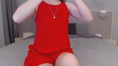 ShySchoolGrl live from United Kingdom