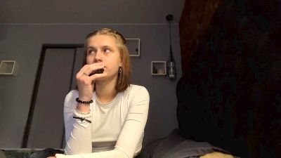 TawnaWidrick live from France