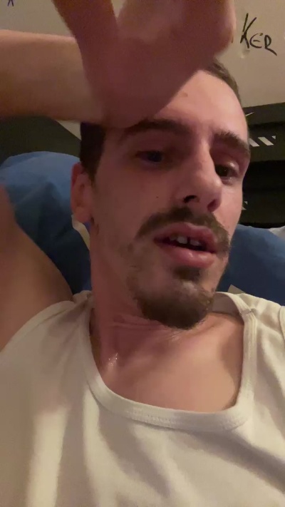 Theo95_ live from France