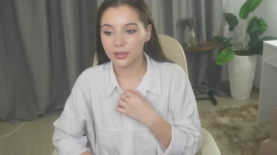 TrishBosen live from Netherlands