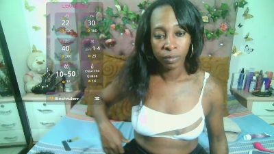 ValeriaTsxx live from Colombia