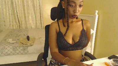 Wizzia_khalifa live from Kenya