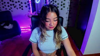 Ximena_cherry live from United States
