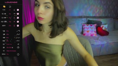 _queenmila live from Zimbabwe