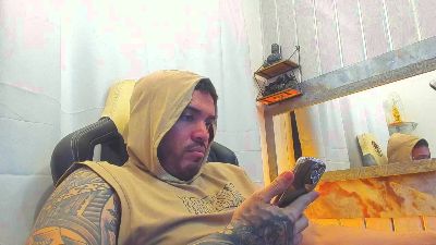 angellatino00 live from Colombia
