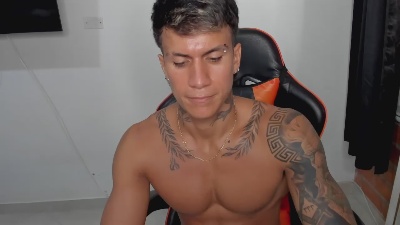 austing_king live from Colombia