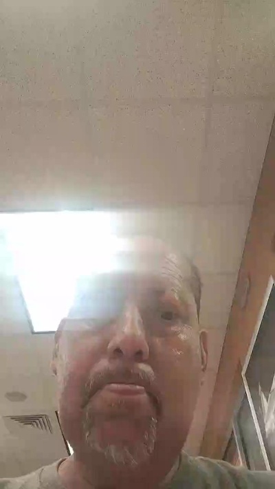 dav93001 live from United States