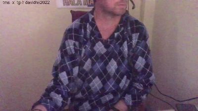 davidhv2022 live from Ecuador