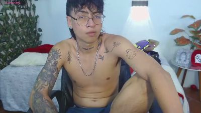 derekfly live from United States