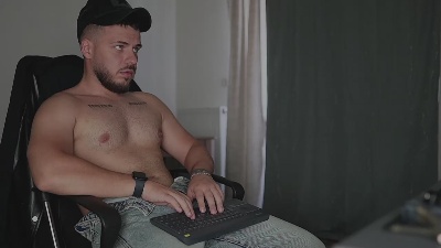 dirtymaster_xxx live from Romania