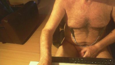 dogego566 live from Belgium