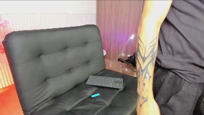 jake_beach live from Colombia