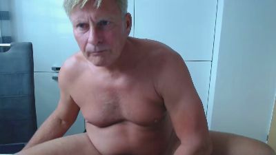 johnnym3 live from Czechia