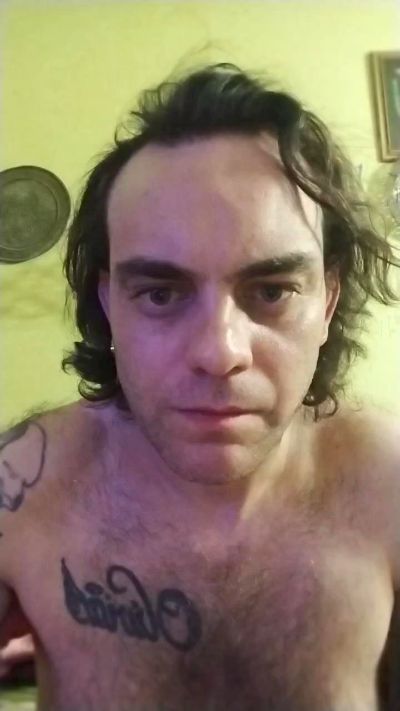 leann1988 live from Argentina