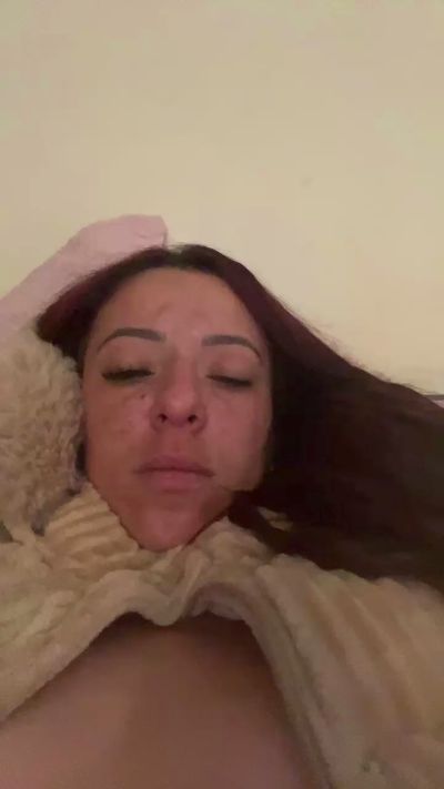 leelecarolinna live from Brazil