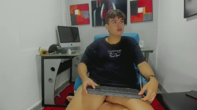 liam_person_ live from Colombia