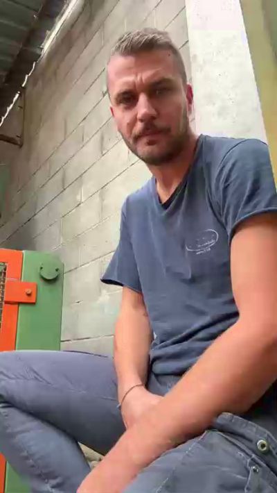 massi232 live from Italy